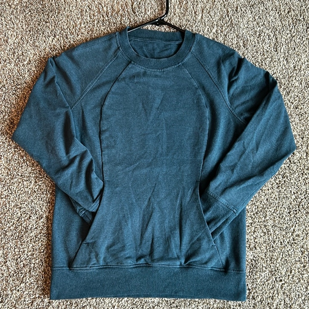 Lulu Lemon sweatshirt, excellent condition, size 8